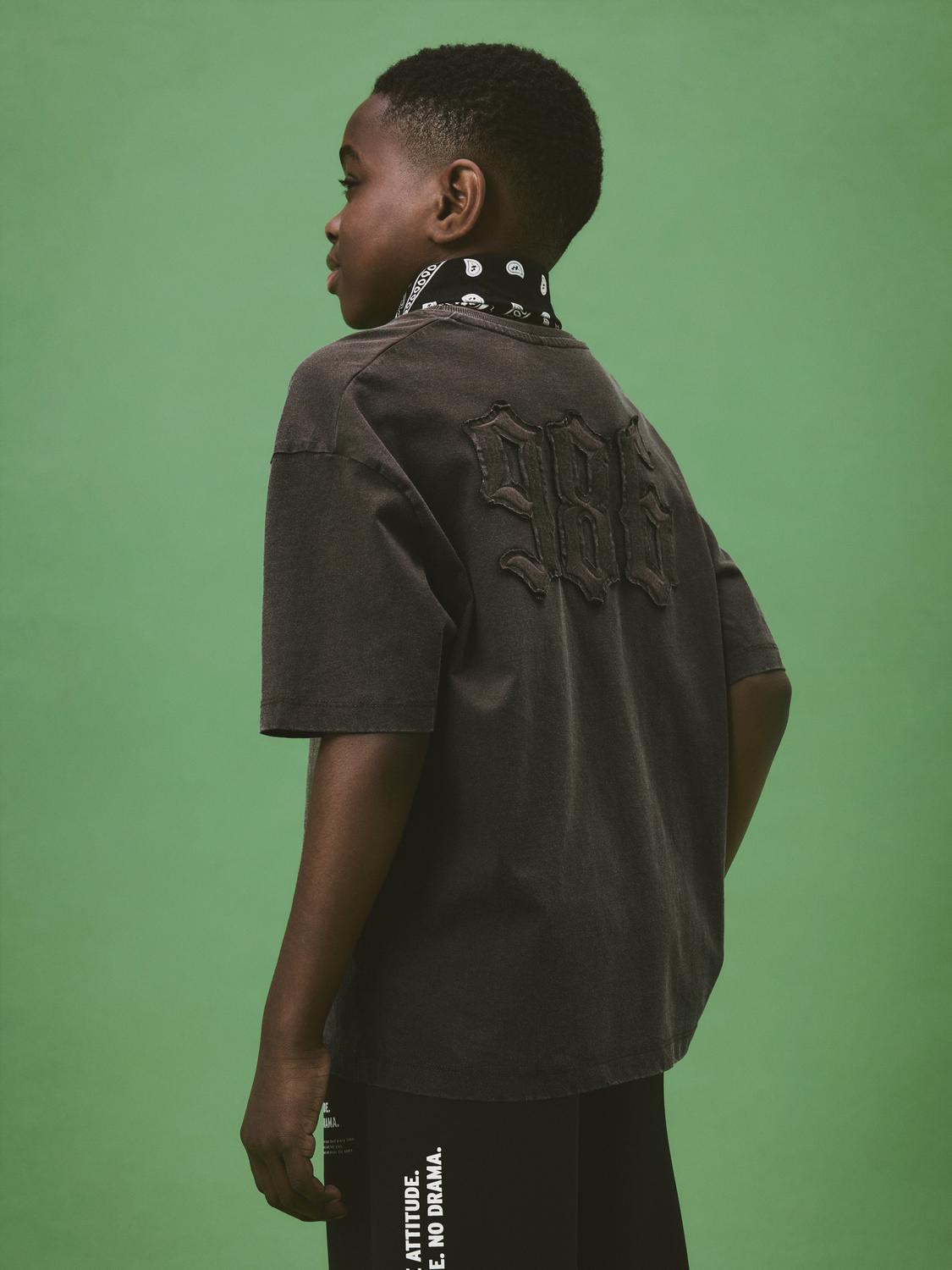 model_shot-creative
